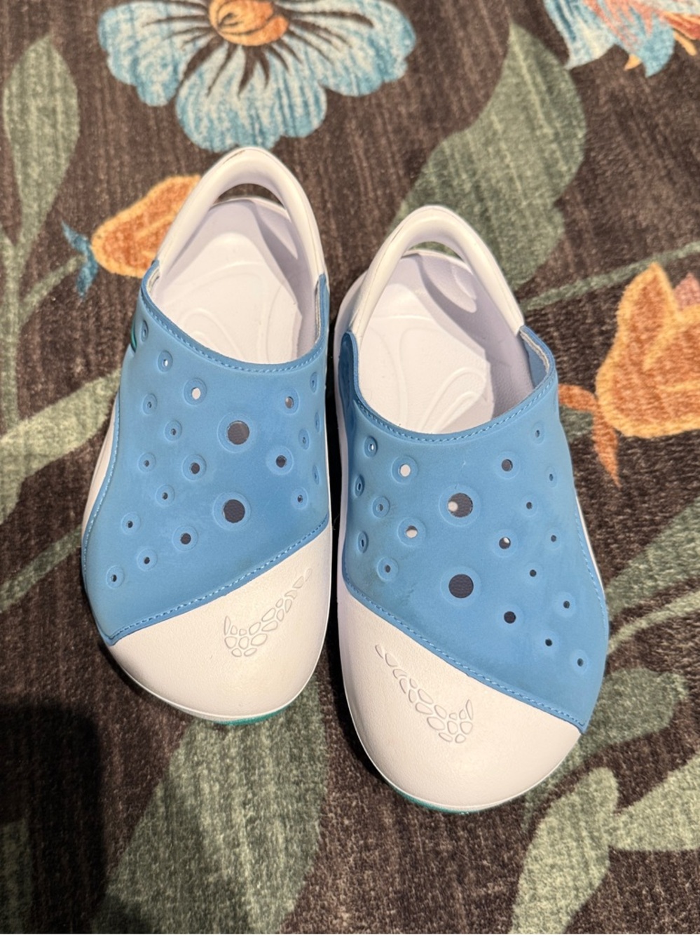 Nike Kids Light Blue and White Slip-On Water Shoes - Picture 1 of 4